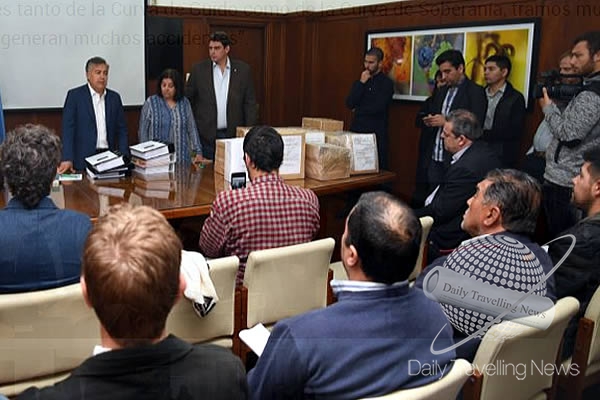 -Apertura de ofertas para repavimentacin de RN7 en Mendoza, Casa de Gobierno-