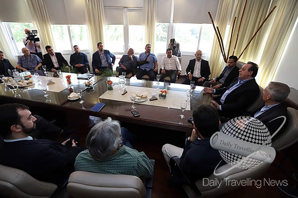 -Gustavo Santos encabeza la Mesa de Turismo en Villa Carlos Paz-