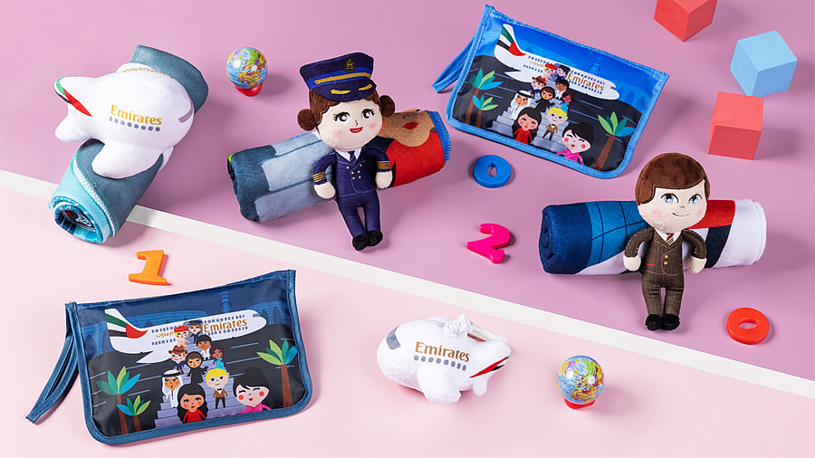 Los niños vuelan mejor con la nueva gama de juguetes y bolsos coleccionables de Emirates