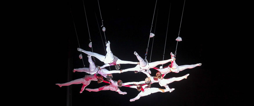 Madrid disfruta de Veranos de la Villa 2023 con el espectáculo de danza aérea Sylphes