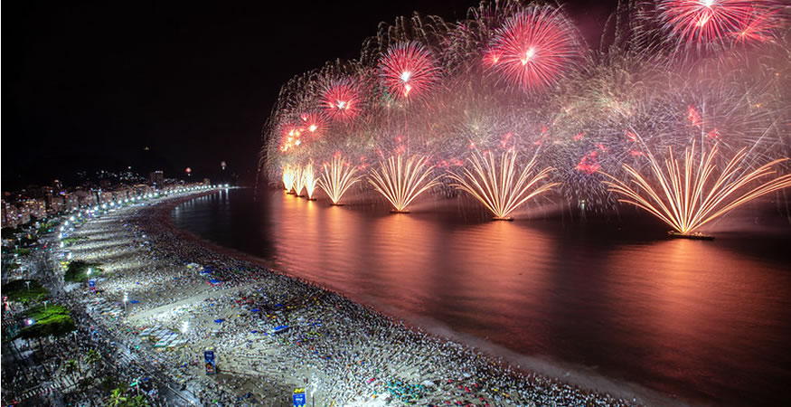 Copacabana se mueve con mucho ritmo para recibir el Nuevo Año
