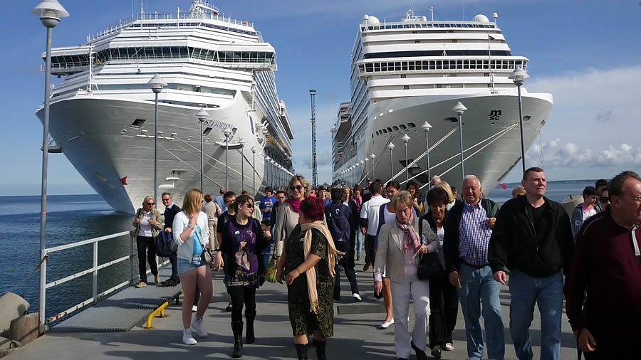 Cruceros: Lujo y aventura en el agua