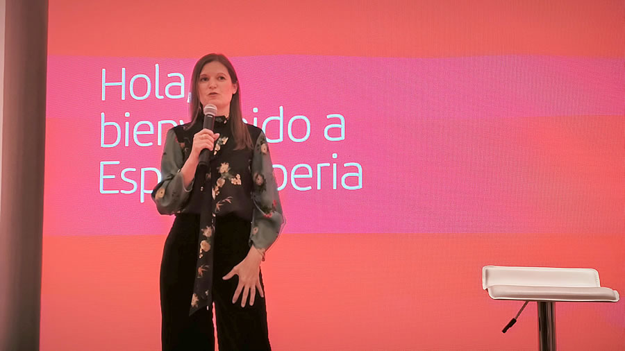 Dolores Silva Font destaca el fuerte compromiso de Iberia con Argentina en presentación ante la prensa especializada