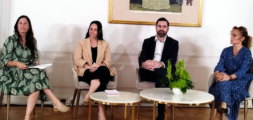 "Eventos Turísticos e Iniciativas Sostenibles".
