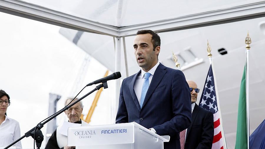 Oceania Cruises bota el Oceania Sonata, marcando un hito importante en la construcci&oacute;n del primer barco de la nueva clase Sonata