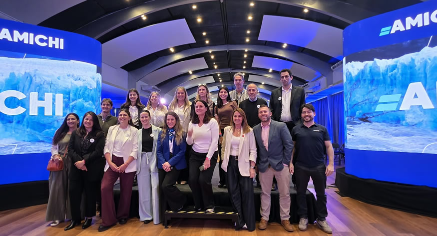 Amichie en la 15 Convencion del Grupo GEA