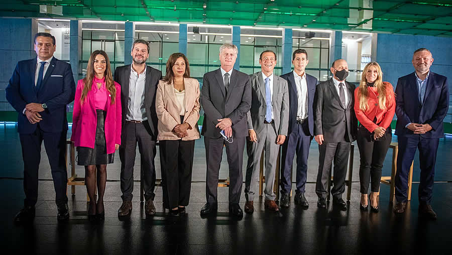 - Un programa de beneficios para Nómades Digitales que viajan a la Argentina-