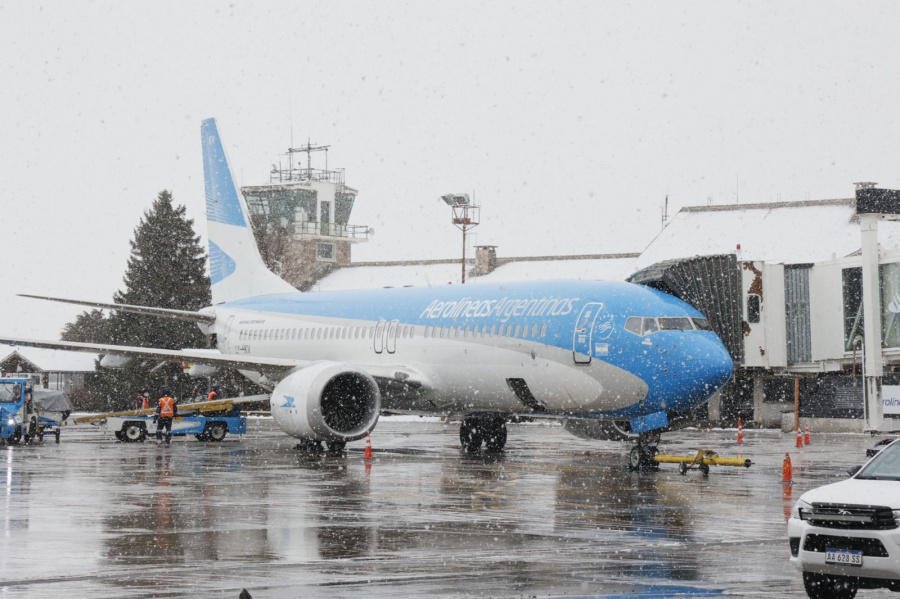 -Bariloche recibi el primer vuelo de Aerolneas Argentinas proveniente de San Pablo-