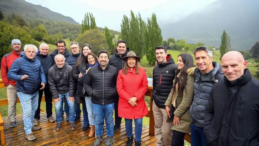 -Inauguraron nueva infraestructura turstica en El Manso-