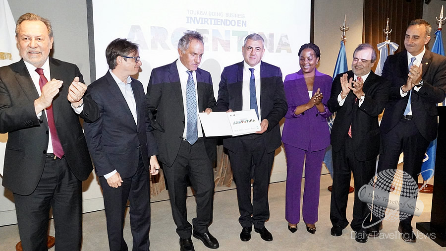 -Scioli y el secretario General de ONU Turismo presentaron la Guía para inversiones turísticas en la -