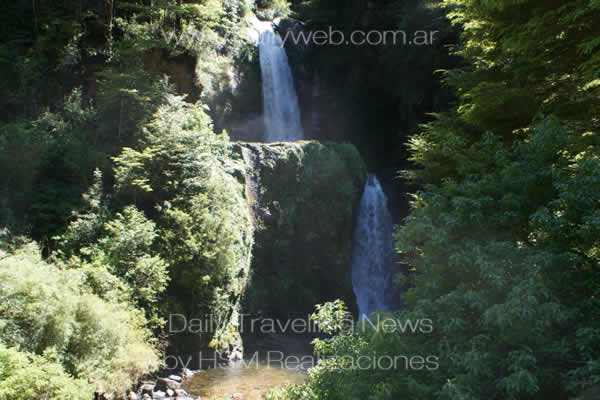 -Cascada de la Virgen de Lourdes-