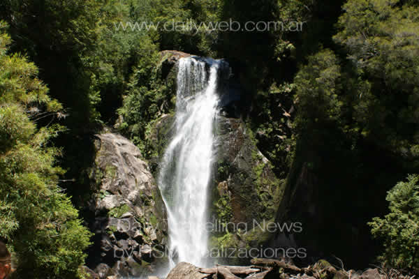 -Parque Aiken - Cada de agua-