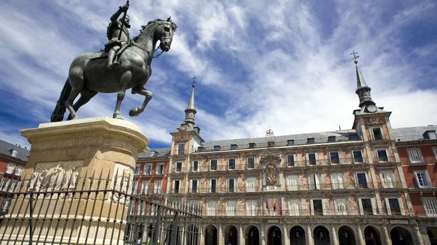 -Madrid supera los 10.000 millones de euros de gasto turístico internacional-
