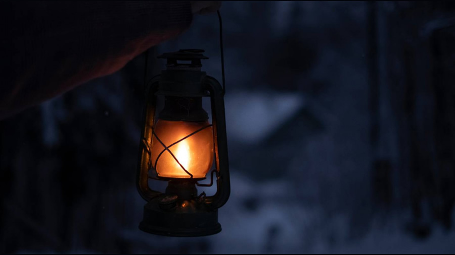 -«Fantasmas en el museo. El farol de los recuerdos»-