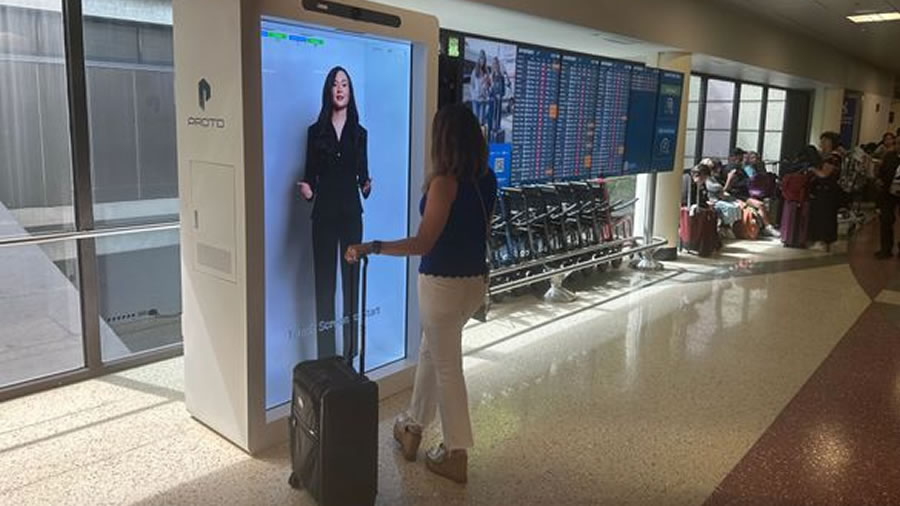 -Amelia es la asistente holográfica con inteligencia artificial para pasajeros del Aeropuerto Boston -