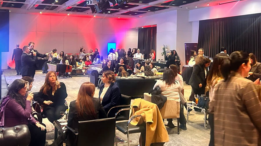 -Marriott Buenos Aires Downtown agasajó a secretarias y asistentes de empresas en su mes-