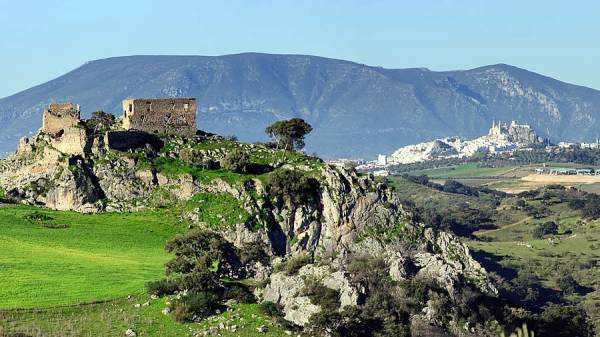 Olvera, un pueblo donde no sentirse turista