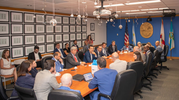La Cámara Argentina de Turismo participó de una nueva edición de Seatrade Cruise Global