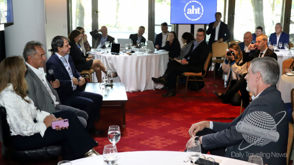 Scioli participó de la Asamblea de la AHT