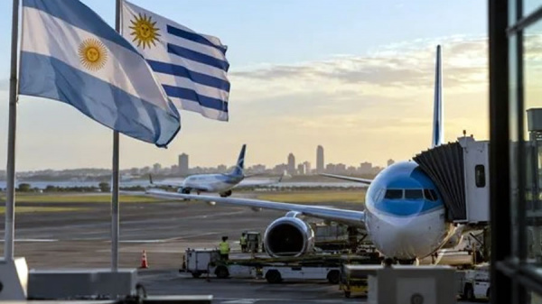 Argentina y Uruguay amplían su acuerdo de cooperación técnica y vigilancia operacional aeronáutica