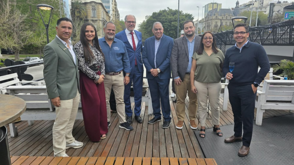 Curaçao y Aerolíneas Argentinas presentaron el nuevo vuelo directo desde Buenos Aires