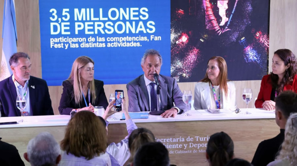 Daniel Scioli participó de la apertura del Foro de Turismo Deportivo