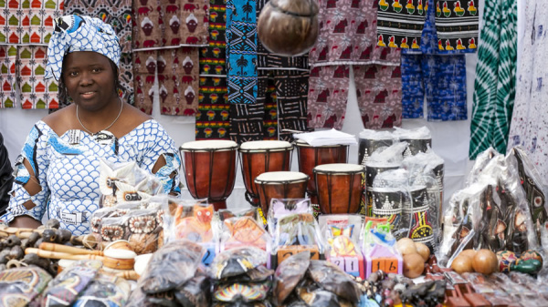 BACelebra junto a las comunidades afro, libanesa y coreana