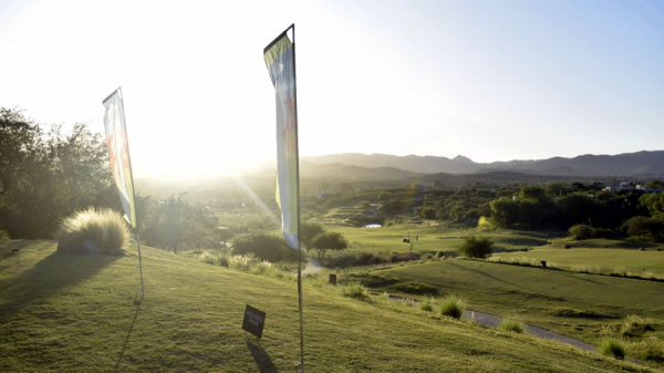 La Agencia Crdoba Turismo firm un convenio con la Federacin de Golf