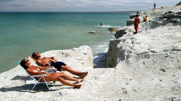 Las Grutas tiene seis facetas para conocer y experimentar este verano
