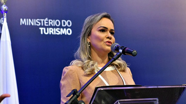 Daniela Carneiro asume el Ministerio de Turismo de Brasil