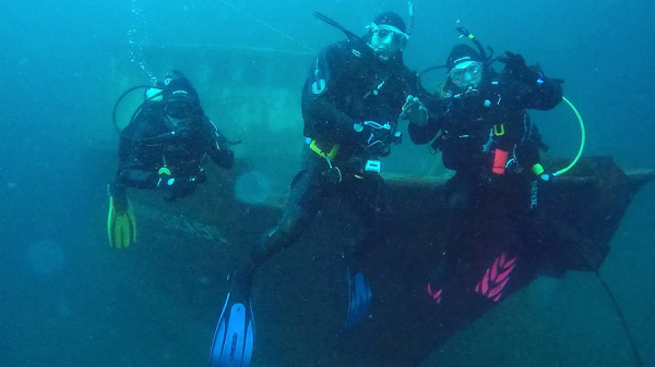 La aventura de bucear en el Parque Submarino de Las Grutas