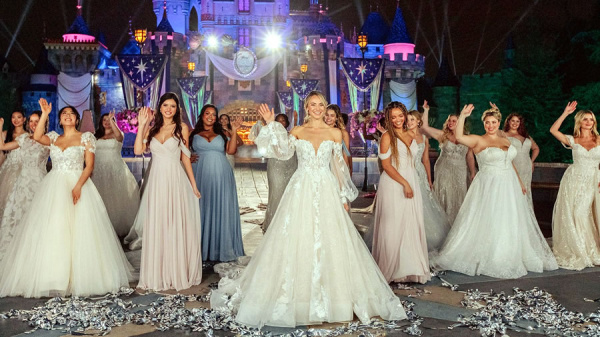 Disney present la romntica coleccin de vestidos de novia inspirados en sus personajes