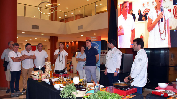 Una muestra gastronmica de FEHGRA puso en valor la riqueza productiva del Norte Argentino