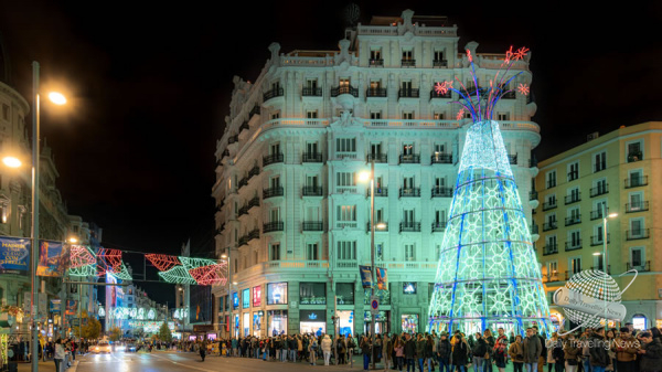 Madrid festeja la Navidad rebosante de colores y alegría