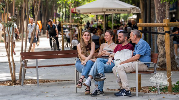 Los turistas que visitan Barcelona valoran la amabilidad de su gente