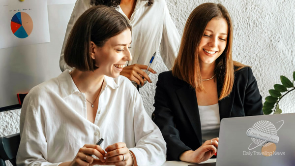Llega CAT | WOMEN SUMMIT 2025