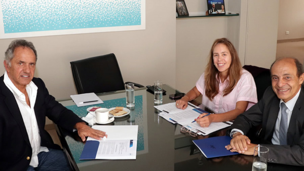 Scioli se rene con el sector hotelero