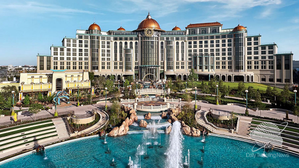 Universal Helios Grand Hotel da la bienvenida a sus primeros huspedes