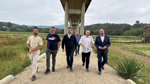 Turismo de Galicia invierte m�s de 400.000 euros en la mejora del entorno de las Torres de Catoira