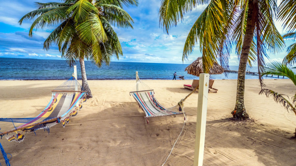 Dangriga y Hopkins: Tradici�n gar�funa, selva y mar en Belize